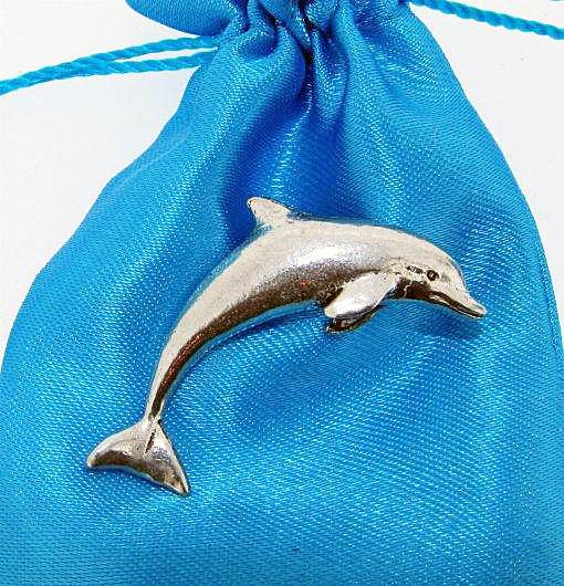 Dolphin polished pewter metal lapel pin badge image 2