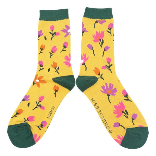 Flower Head Lime Yellow Womens Novelty Ankle Socks Adult One Size image 0