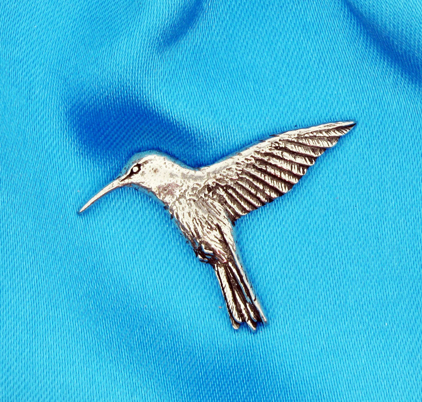 Hummingbird polished pewter metal lapel pin badge image 1