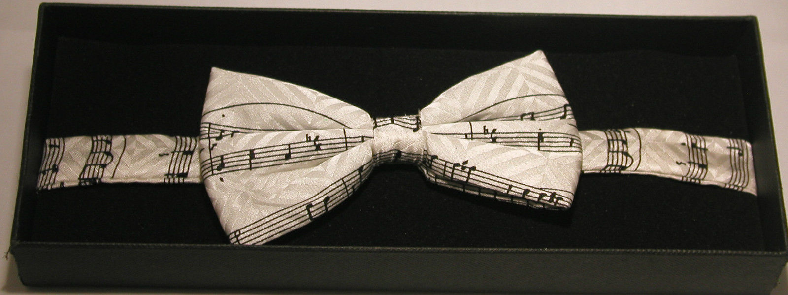 Music Stave White Fancy Silk Bow Tie image 0