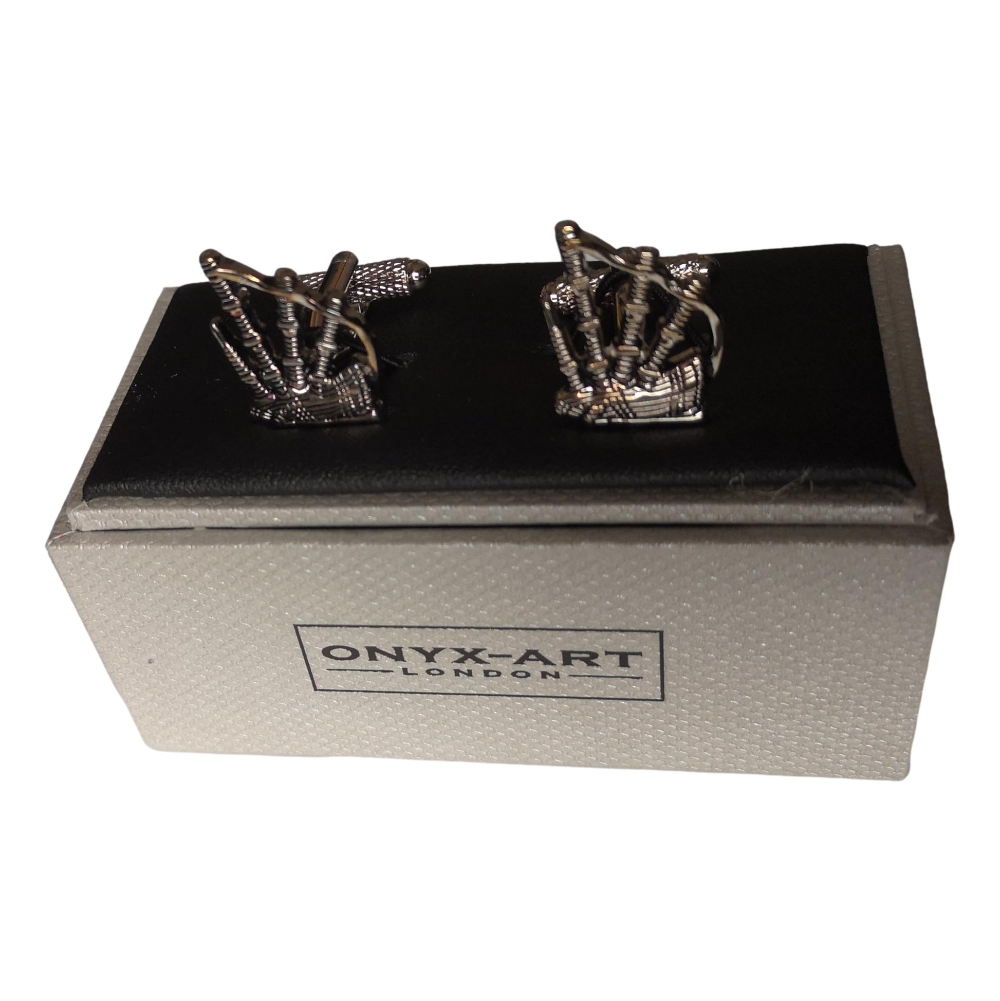 Bagpipes rhodium-plated torpedo cufflinks in padded gift box image 1