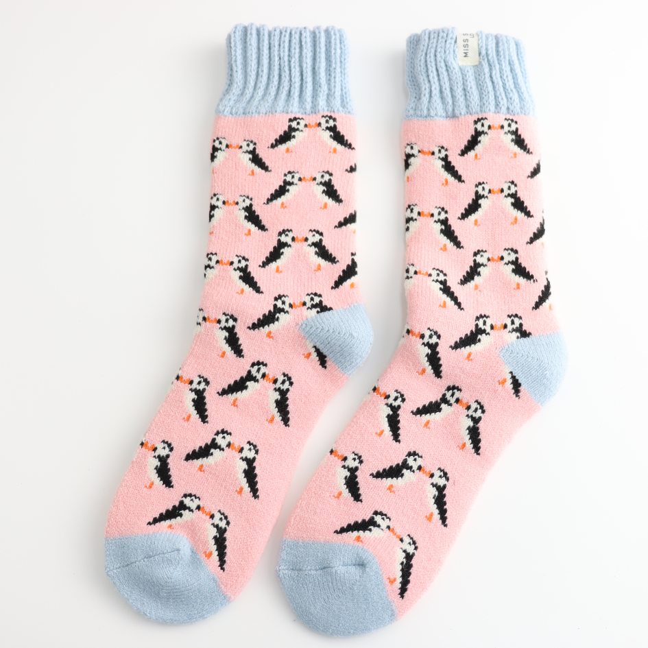 Winter Kissing Puffins Dusky Pink Womens Novelty Ankle Socks Adult One Size