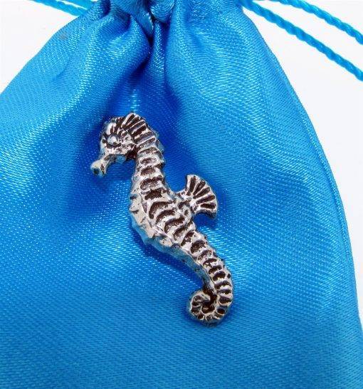 Seahorse polished pewter metal lapel pin badge image 2