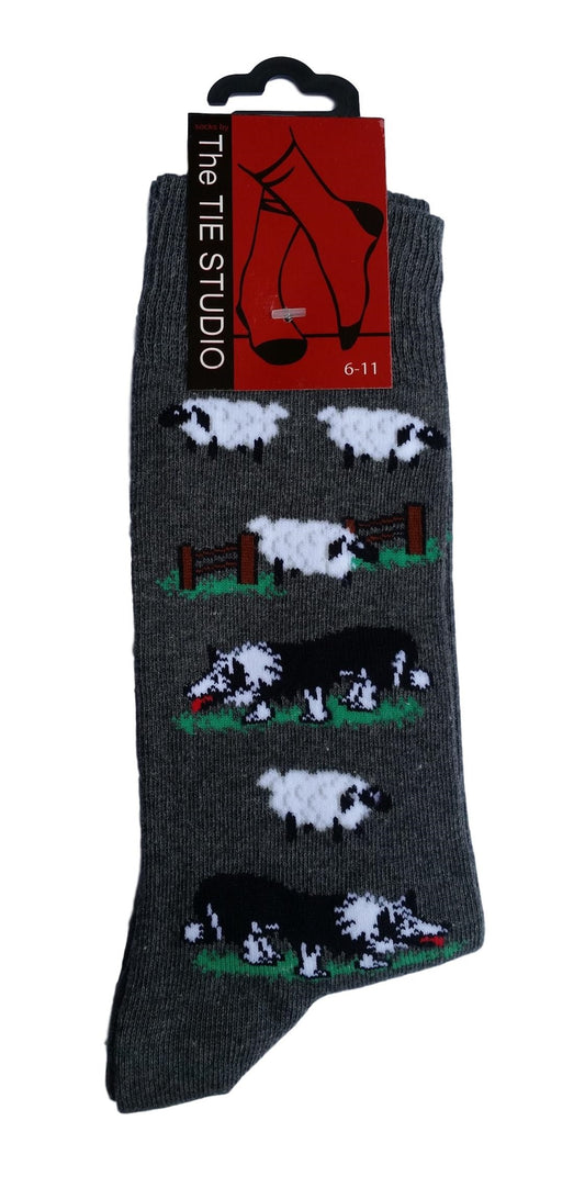 Border Collie Dog and Sheep Unisex Novelty Ankle Socks Adult Size 6-11 image 0