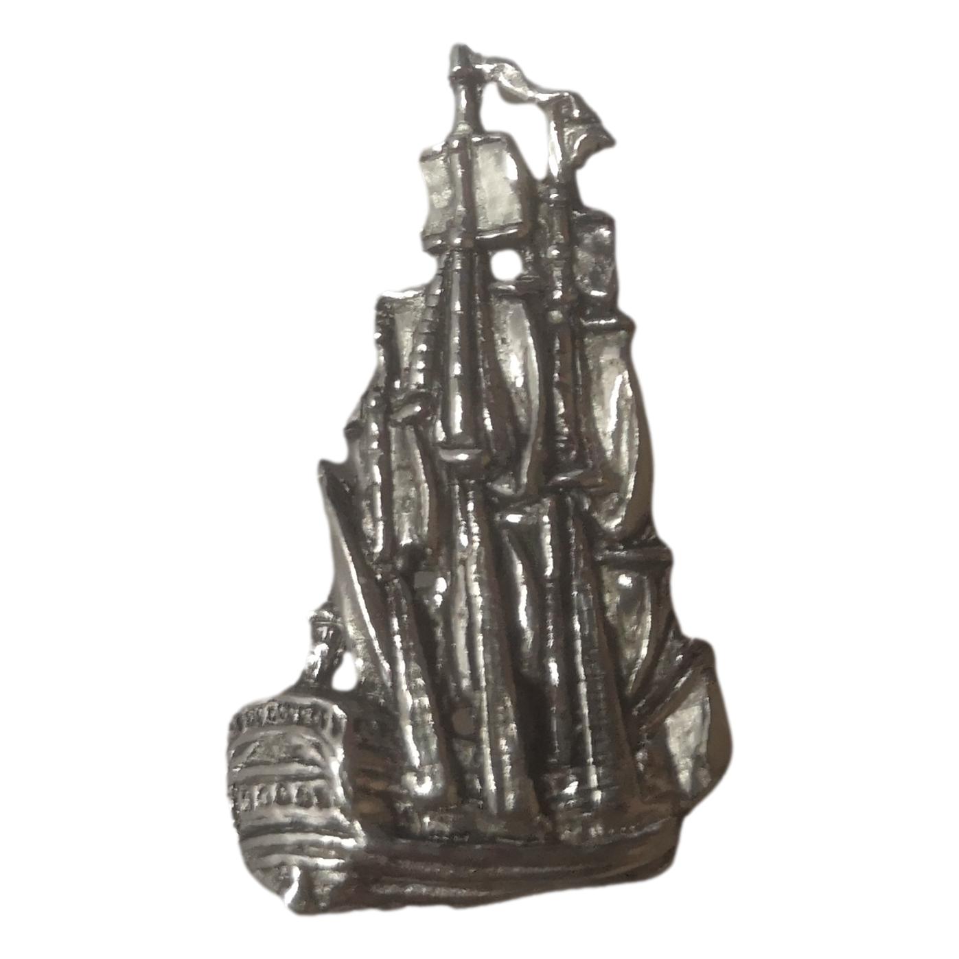 HMS Endeavour Tall Ship polished pewter metal lapel pin badge image 0